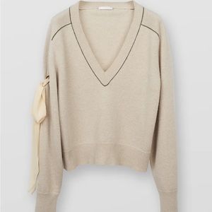 Chloe V-Neck Blossom Jumper